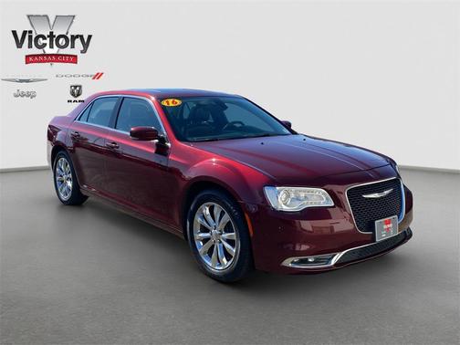 2016 Chrysler 300 S