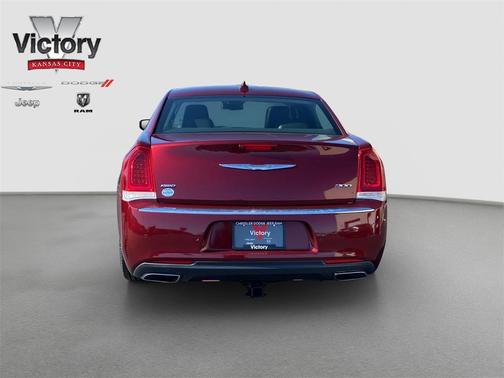 2016 Chrysler 300 S