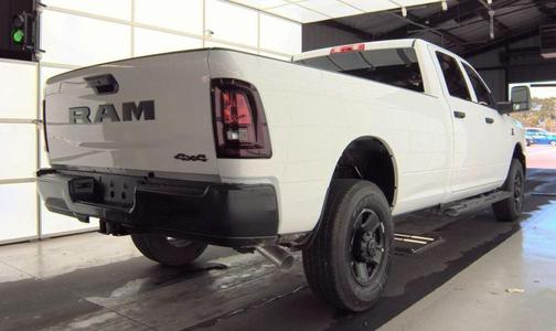 2025 RAM 2500 Tradesman Crew Cab 4x4 8' Box
