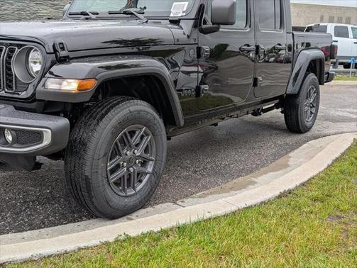 2025 Jeep Gladiator Sport S