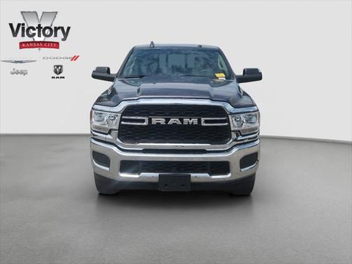 2020 RAM 2500 Tradesman Crew Cab 4X4 6'4' Box