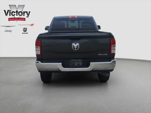 2020 RAM 2500 Tradesman Crew Cab 4X4 6'4' Box