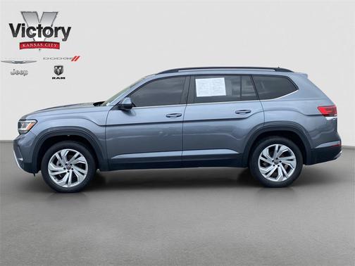 2022 Volkswagen Atlas 3.6L SE w/Technology