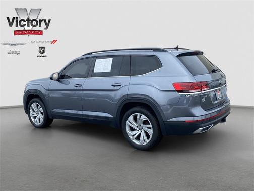 2022 Volkswagen Atlas 3.6L SE w/Technology