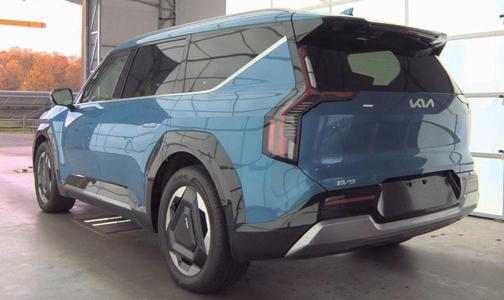 2024 Kia EV9 Land