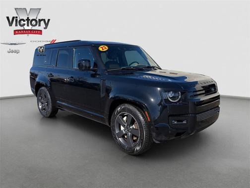 2023 Land Rover Defender 130 X-Dynamic SE