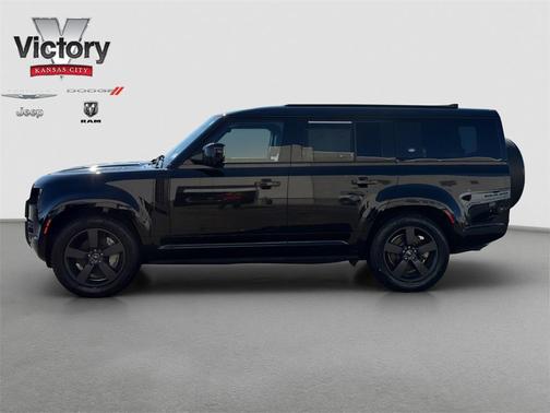 2023 Land Rover Defender 130 X-Dynamic SE