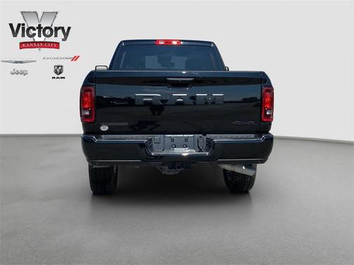 2025 RAM 2500 Big Horn Crew Cab 4x4 6'4' Box