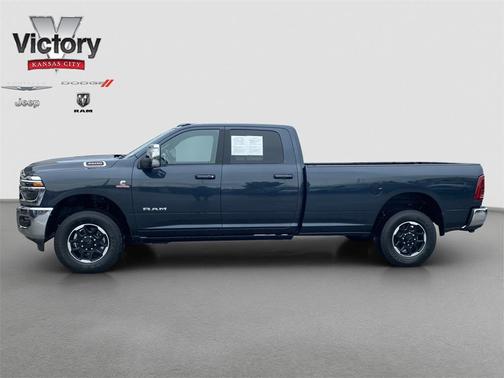 2025 RAM 3500 Laramie Crew Cab 4x4 8' Box