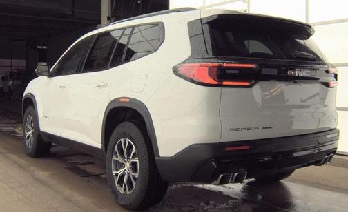 2025 GMC Acadia AWD AT4