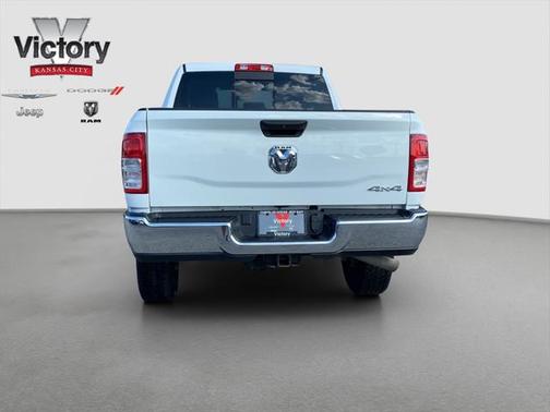 2019 RAM 2500 Tradesman Crew Cab 4x4 6'4' Box