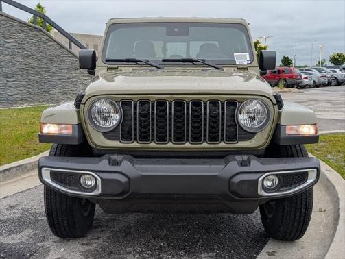 2025 Jeep Gladiator Sport S