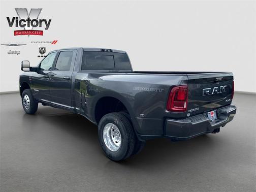 2025 RAM 3500 Laramie Crew Cab 4x4 8' Box