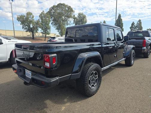2021 Jeep Gladiator Willys 4x4