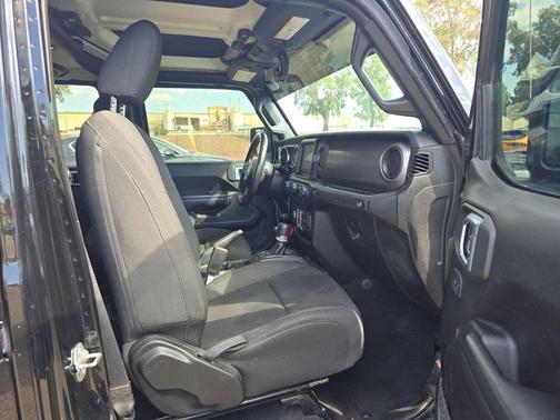 2021 Jeep Gladiator Willys 4x4