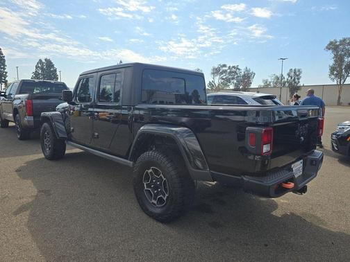 2021 Jeep Gladiator Willys 4x4