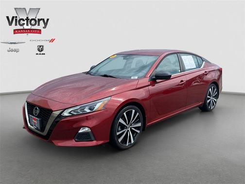 2021 Nissan Altima SR FWD