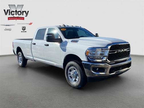 2024 RAM 2500 Tradesman Crew Cab 4x4 8' Box