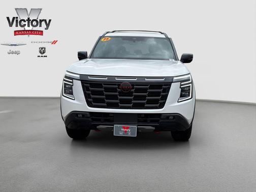 Aspen White Tricoat 2025 Nissan Armada PRO-4X 4WD