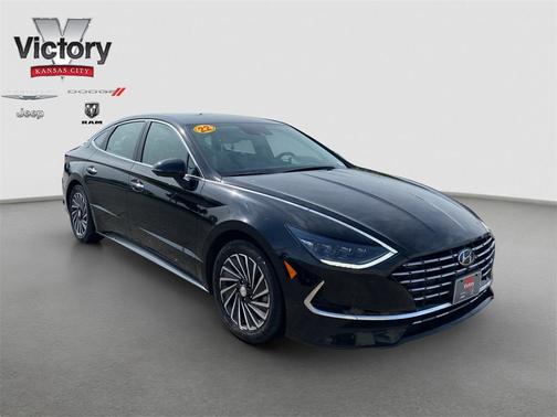 2022 Hyundai SONATA Hybrid Limited