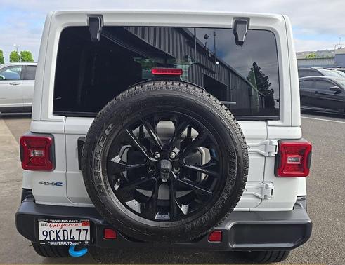 Bright White Clearcoat 2022 Jeep Wrangler Unlimited 4xe Sahara