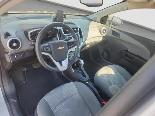 2020 Chevrolet Sonic FWD Hatchback 1FL 5-Door