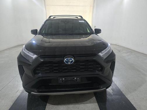 2022 Toyota RAV4 Hybrid SE