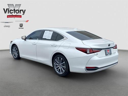 2021 Lexus ES 250 Base