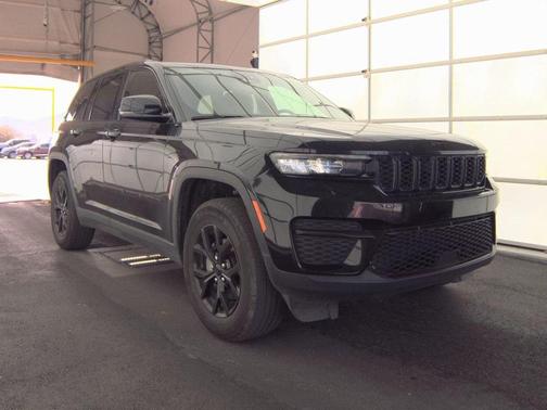 2024 Jeep Grand Cherokee Altitude