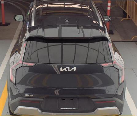 2025 Kia EV9 Wind
