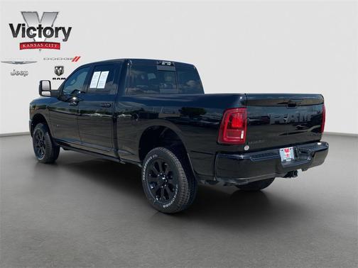 2025 RAM 2500 Laramie Crew Cab 4x4 6'4' Box