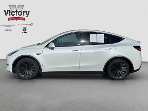 2021 Tesla Model Y Standard Range Rear-Wheel Drive