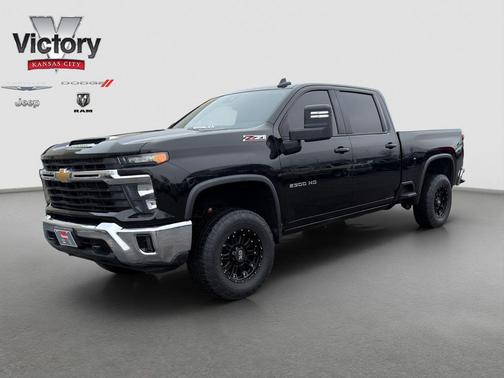 Black 2024 Chevrolet Silverado 2500 LT
