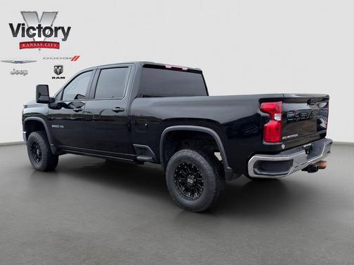 Black 2024 Chevrolet Silverado 2500 LT