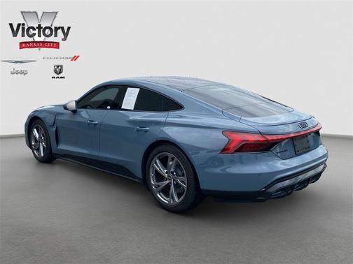 2023 Audi e-tron GT Premium Plus quattro