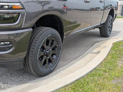 2025 RAM 2500 Laramie Crew Cab 4x4 6'4' Box