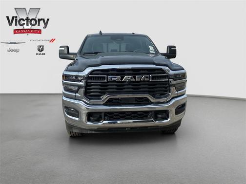 2025 RAM 2500 Tradesman Crew Cab 4x4 6'4' Box