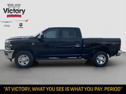 Diamond Black Crystal Pearlcoat 2025 RAM 2500 Tradesman Crew Cab 4x4 6'4' Box