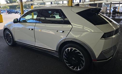 Atlas White 2022 Hyundai IONIQ 5 Limited