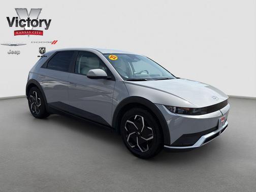 Atlas White 2022 Hyundai IONIQ 5 Limited