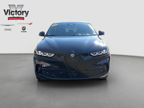 Alfa Black 2024 Alfa Romeo Tonale Veloce EAWD