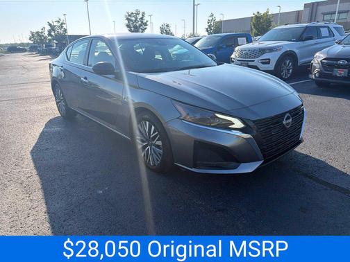 Gun Metallic 2024 Nissan Altima 2.5 SV