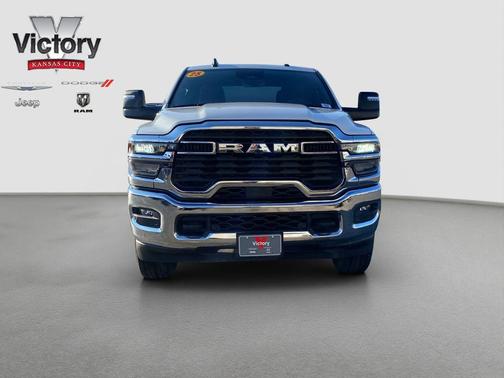 2025 RAM 2500 Big Horn Crew Cab 4x4 6'4' Box