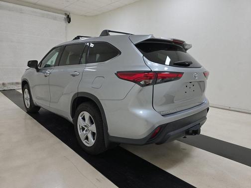 2021 Toyota Highlander L