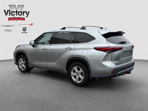 2021 Toyota Highlander L