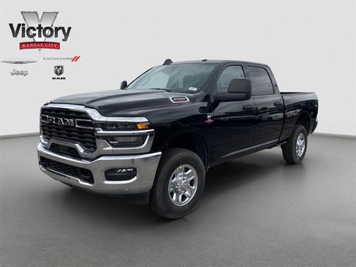 2025 RAM 2500 Tradesman Crew Cab 4x4 6'4' Box