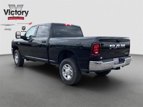 2025 RAM 2500 Tradesman Crew Cab 4x4 6'4' Box