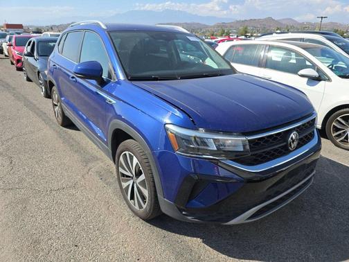 2024 Volkswagen Taos 1.5T SE