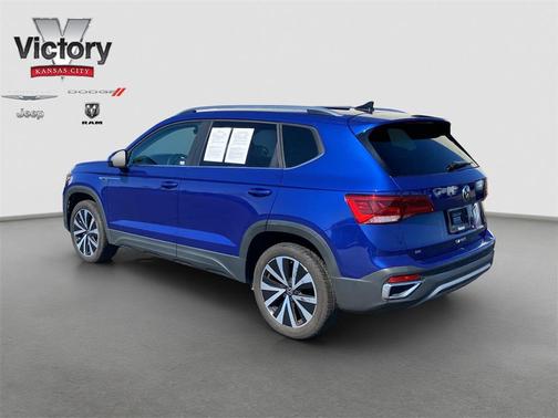 2024 Volkswagen Taos 1.5T SE