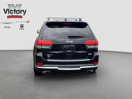 2018 Jeep Grand Cherokee Summit